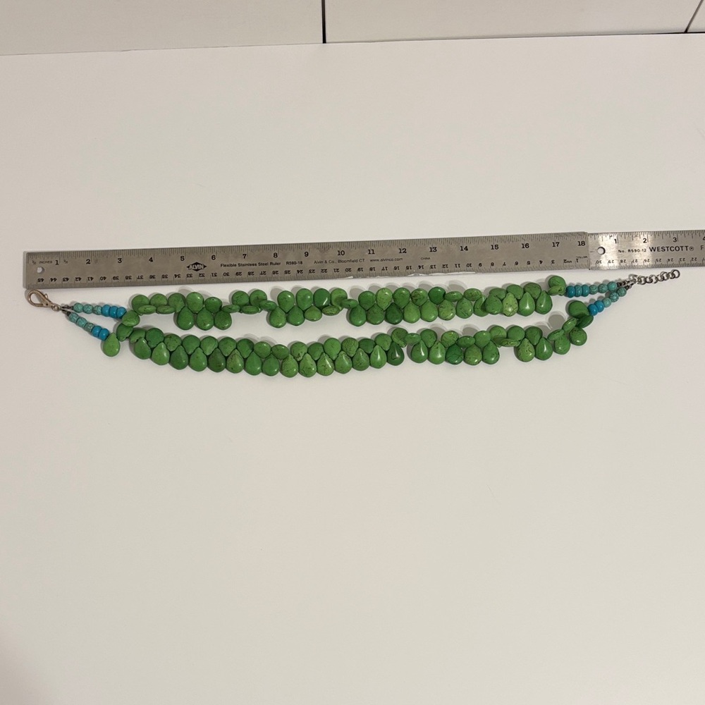 Gorgeous Chunky Turquoise and Green Beaded Necklace - Picture 2 of 4